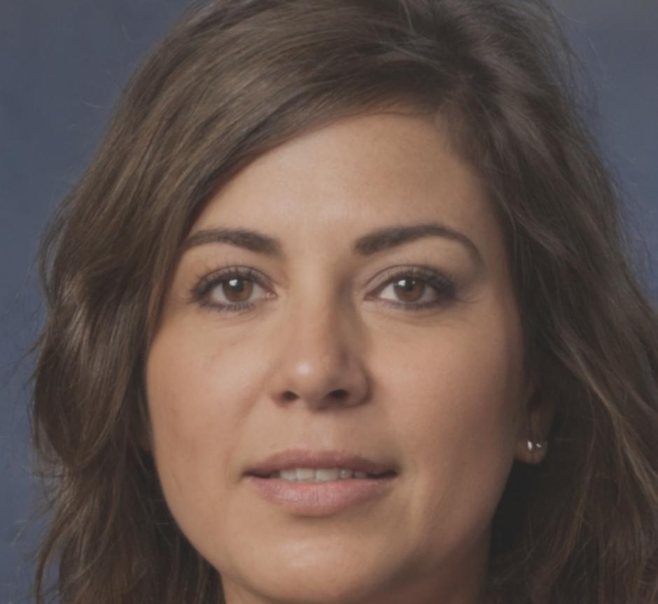 Professional headshot of Kerri Ainsworth, financial planning consultant